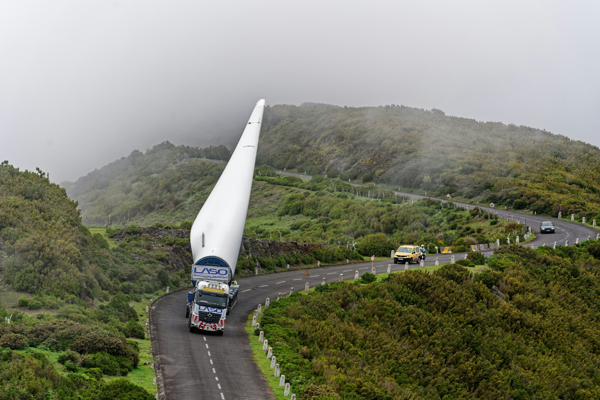 wind turbine transported by a truck